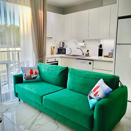 The Yacht Apartments-tranquiliti And Comfort In The Heard Of 200m To Keykubat Apartamento